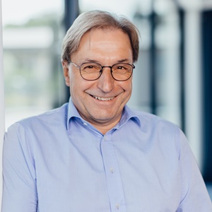 “The template for each Electrically Heated High Convection Oven (EHKO) furnace zone is the preheating section of the extrutec gas furnaces, which extrutec has been using for many years.”  Uwe Günter, CEO, extrutec GmbH