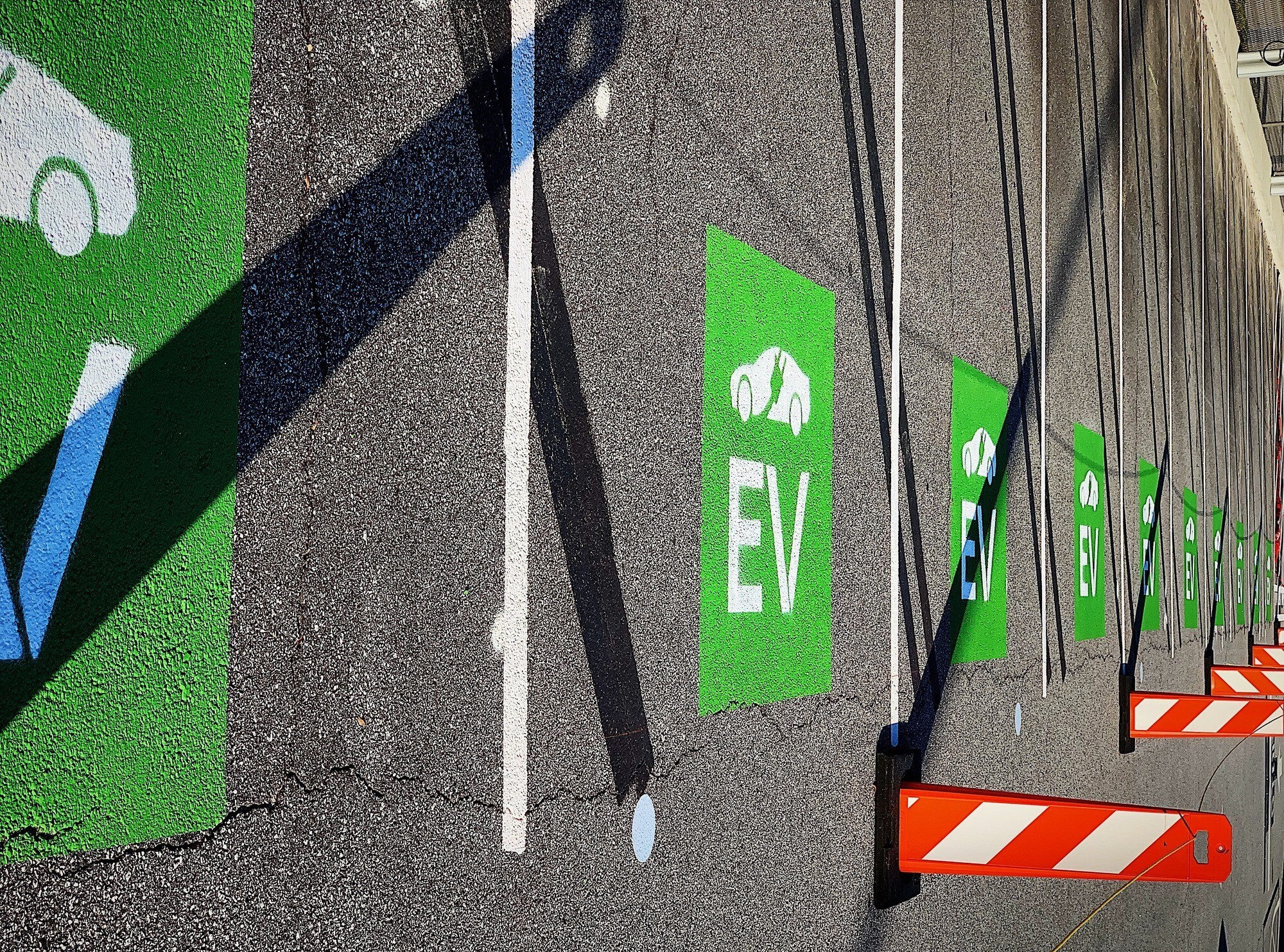 Maharashtra aims to lead the EV charge! Confidence boosted as India ramps up production and trade