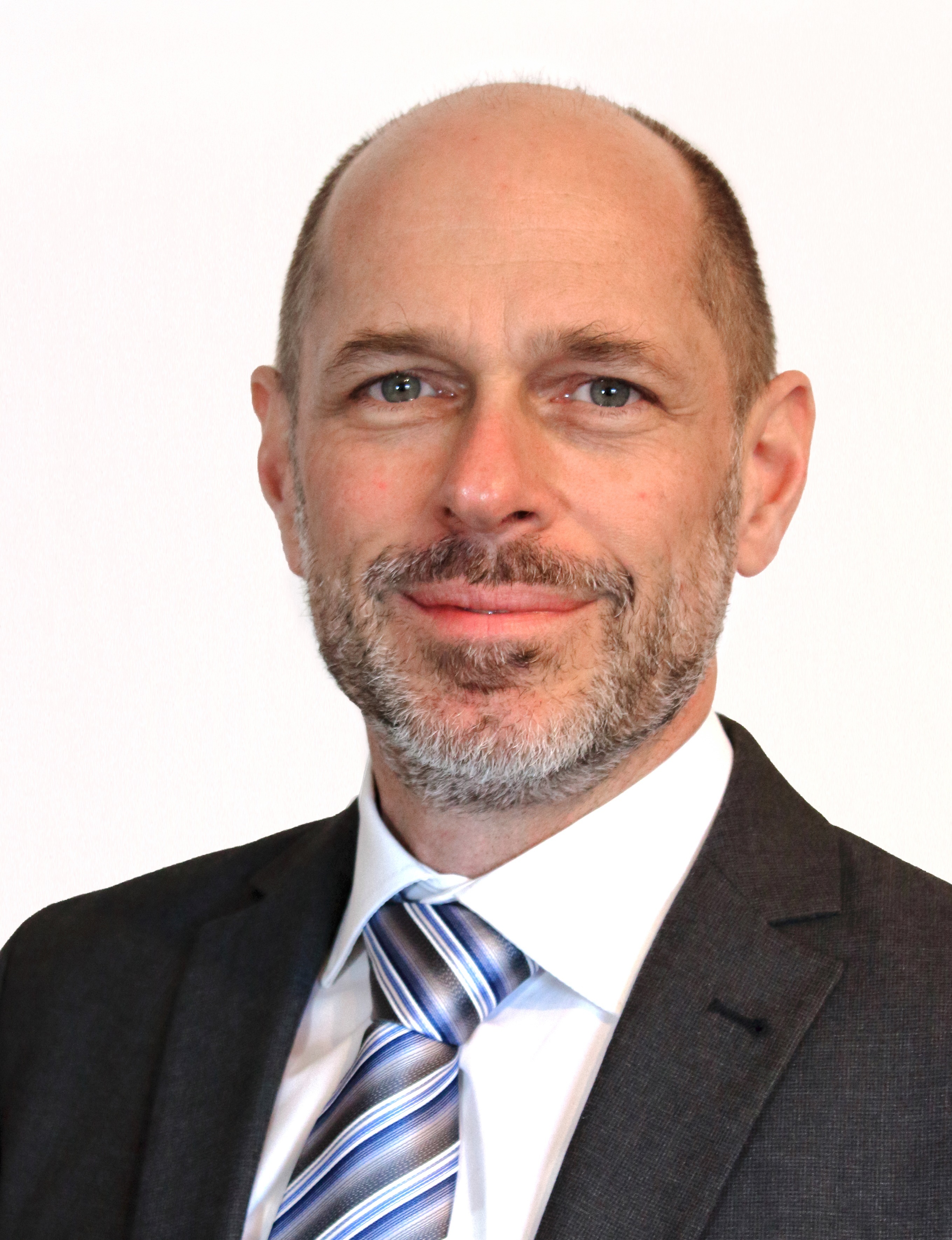 “At the beginning of 2025, we installed the first electrically heated billet heater of the EcoJet type at an extrusion plant.”- Klaus Schmitz, Vice President Sales, Thermoprocessing Plants for Aluminium and Copper, OTTO JUNKER GMBH