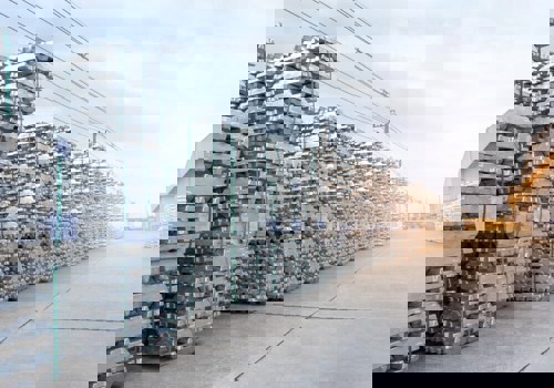 LME aluminium cash offer eases to $2,841/t as opening stock edges up to 549,225t