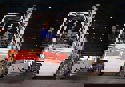 A leap towards green mobility: Vedanta deploys 116 new electric forklifts at Jharsuguda smelter