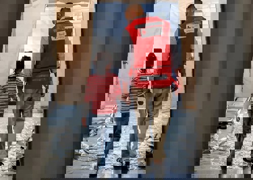 Hydro makes holiday contribution to Red Cross