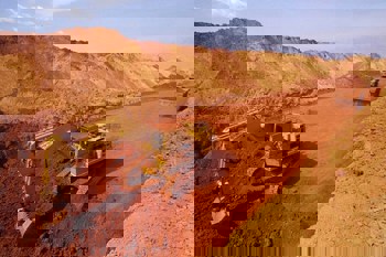 Indonesia bauxite industry outlook 2026: Tighter RKAB quotas, gradual price recovery, and phasing out of Illegal operations