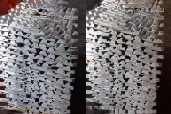 Night session SHFE aluminium rises over 2 per cent, breaking through RMB 24,100 per tonne, multiple positive factors support aluminium prices to hold up well in the short term