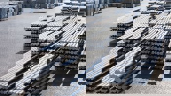 LME aluminium cash offer slips to USD 3,147/t as the market turns sharply lower