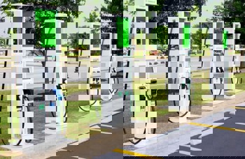 Delhi Government eyeing an EV ramp-up with 7000 charging stations in '26