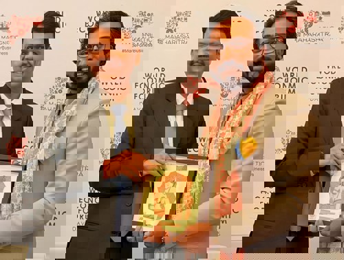 CM Devendra Fadnavis praises Bharat Gite for successful execution of 500cr MoU within a year at Davos