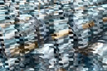 Aluminium futures hover at ₹306: Traders’ eye next swing