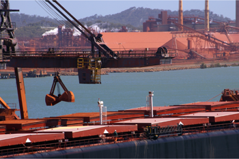 Guinea weighs bauxite export controls to stabilise prices amid global market volatility
