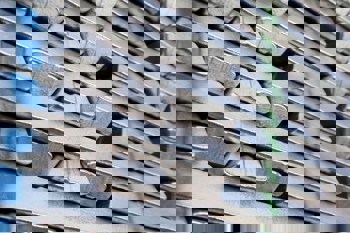 High inventory, coupled with macro headwinds, led to a phased pullback in global aluminium market risk premiums