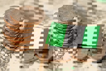 Nigeria signs $1.3B deal for an alumina refinery to curb Africa’s raw bauxite exports