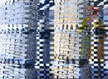 Manaksia Aluminium hits 5% upper circuit on strong buying; weak delivery raises caution