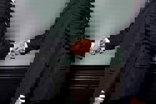 Mexico moves to secure trade terms on aluminium, steel and vehicles as USMCA review approaches