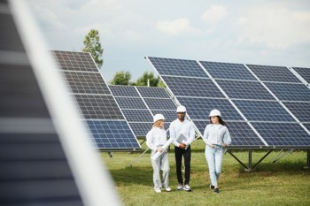 Yindjibarndi Energy Corporation reaches financial close on Jinbi Solar Project; signs Power Purchase Agreement with Rio Tinto