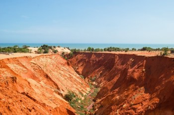 Jamaica’s mining sector fuels economic growth with $612 million earnings from bauxite, alumina exports